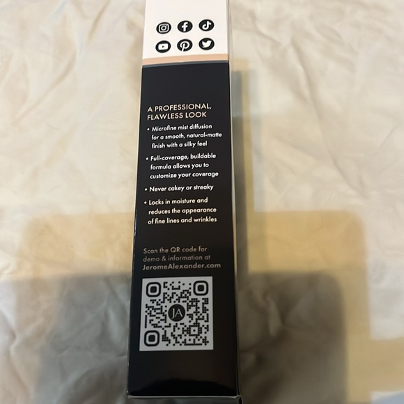 🎉SALE🎉$15 or 3 for $30🎉Jerome Alexander Airbrush Foundation - Picture 6 of 7